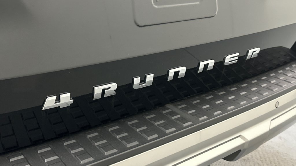 New 2026 Toyota 4Runner Limited AWD/4WD image 18