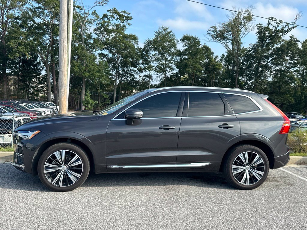 Used 2023 Volvo XC60 B5 Plus w/ Protection Package Premier FWD image 4