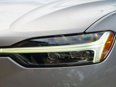 Used 2023 Volvo XC60 T8 Ultimate w/ Protection Package Premier AWD/4WD image 11