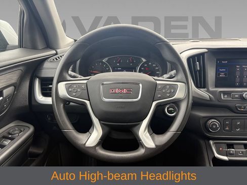 Used 2024 GMC Terrain SLE AWD/4WD image 11