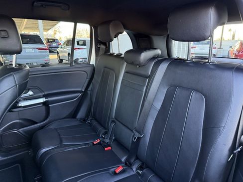 Used 2021 Mercedes-Benz GLB 250 GLB 250 image 13