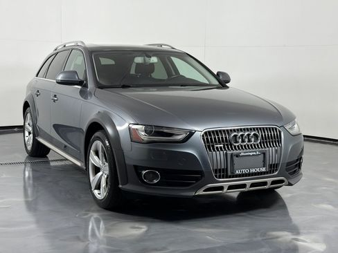 Used 2015 Audi A4 Premium Plus w/ Technology Package AWD/4WD image 3