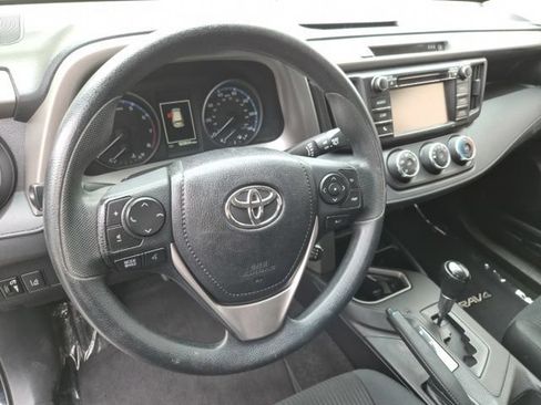 Used 2017 Toyota RAV4 LE w/ All Weather Liner Package AWD/4WD image 18