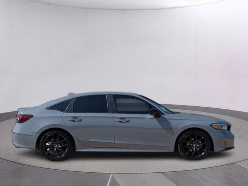 Used 2025 Honda Civic Sport image 7
