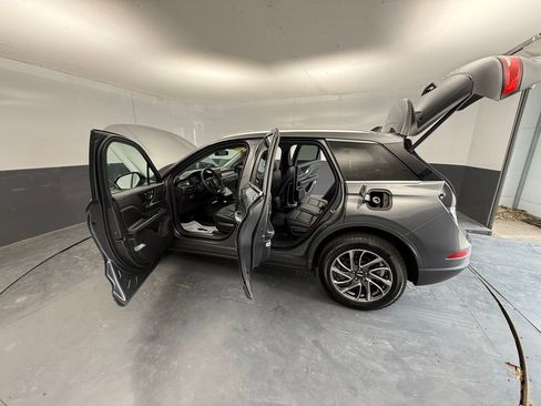 Used 2022 Lincoln Corsair AWD w/ Equipment Group 101A image 18