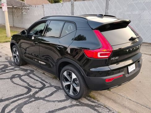 New 2026 Volvo XC40 B5 Plus w/ Protection Package Premier AWD/4WD image 8