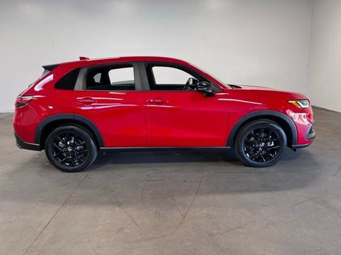 Used 2024 Honda HR-V Sport image 2