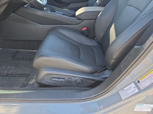 Used 2025 Honda Accord Touring image 14