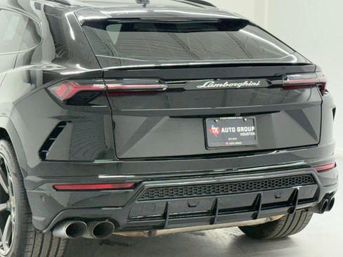 Used 2021 Lamborghini Urus image 68