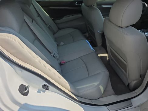 Used 2012 INFINITI G37 Journey w/ Premium Pkg RWD image 12