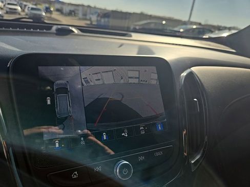 Used 2022 Chevrolet Equinox RS w/ Infotainment Package image 20