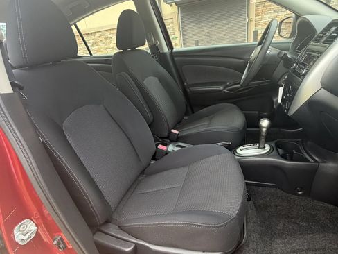 Used 2016 Nissan Versa SV FWD image 30