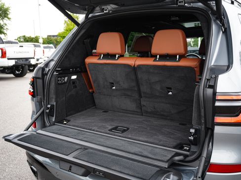 Used 2026 BMW X7 M60i w/ Executive Package AWD/4WD image 35