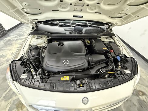Used 2015 Mercedes-Benz GLA 250 4MATIC image 28