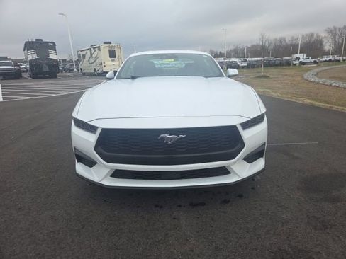 Used 2025 Ford Mustang Premium RWD image 7