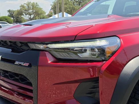 New 2026 Chevrolet Colorado ZR2 w/ Technology Package AWD/4WD image 13