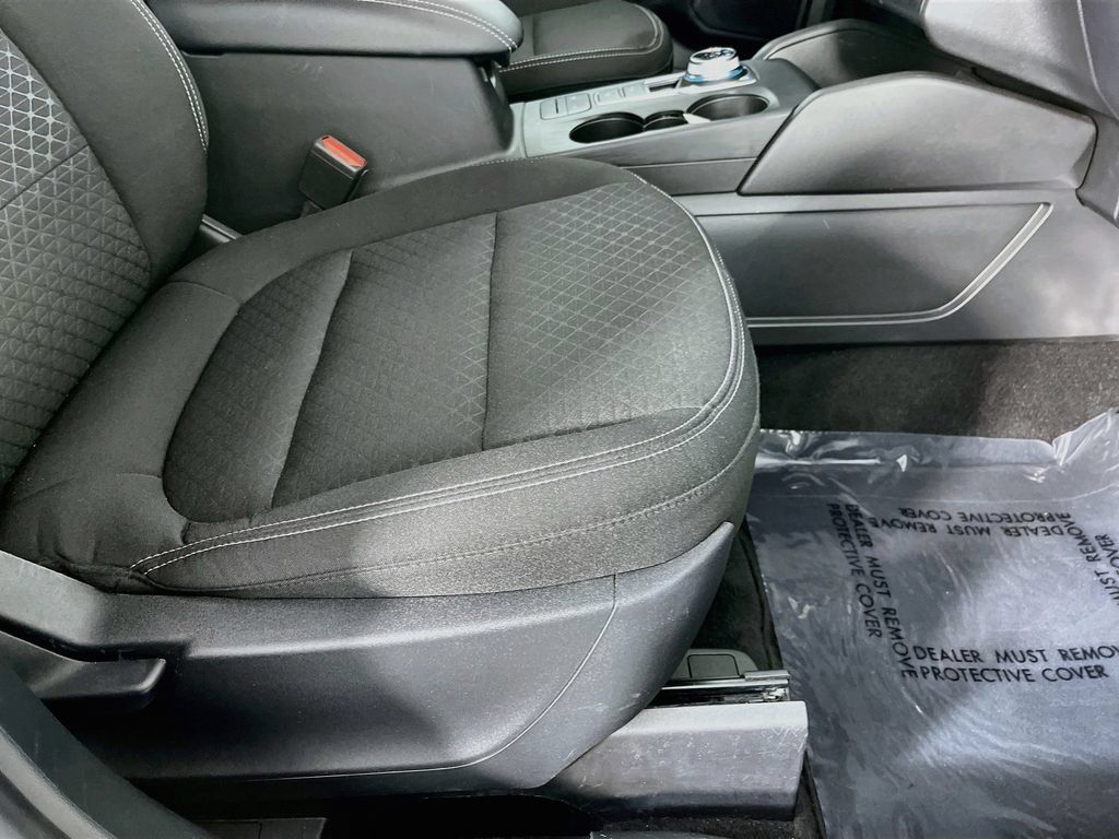 Used 2025 Ford Escape Active FWD image 32