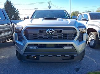 New 2025 Toyota Tacoma TRD Sport video 2