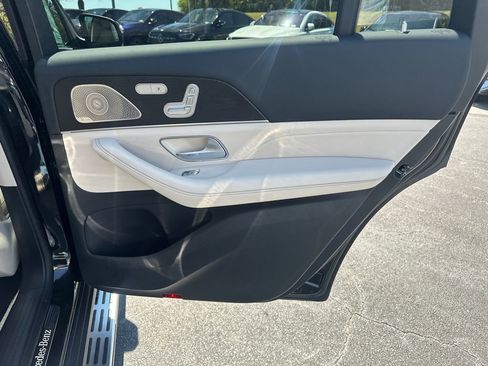 New 2026 Mercedes-Benz GLS 450 4MATIC image 18