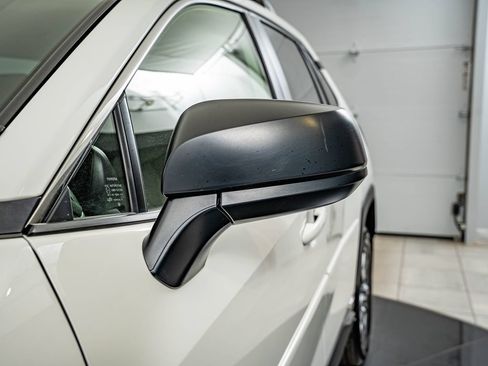 Used 2025 Toyota RAV4 LE AWD/4WD image 9