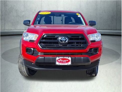 Certified 2019 Toyota Tacoma SR image 3