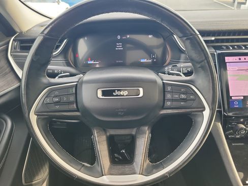 Used 2021 Jeep Grand Cherokee L Limited AWD/4WD image 16
