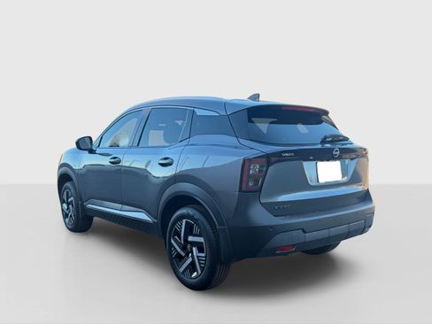 New 2026 Nissan Kicks SV FWD image 3