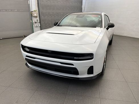 New 2026 Dodge Charger R/T AWD/4WD image 8