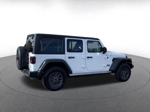 Used 2025 Jeep Wrangler Unlimited Sport AWD/4WD image 15