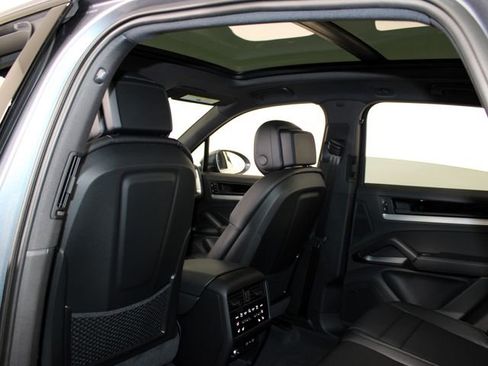 New 2026 Porsche Cayenne E-Hybrid AWD/4WD image 21