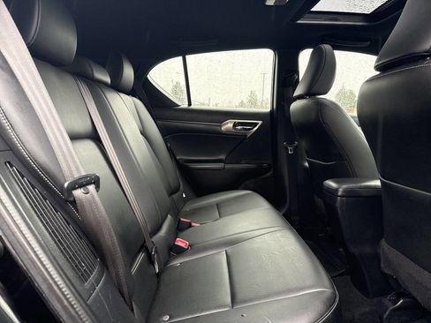 Used 2016 Lexus CT 200h w/ Navigation Package image 20