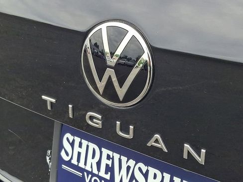 Used 2023 Volkswagen Tiguan SE w/ Panoramic Sunroof Package AWD/4WD image 30
