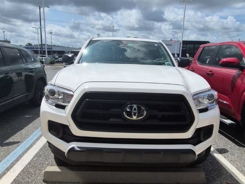 Used 2022 Toyota Tacoma SR w/ SX Package RWD image 2
