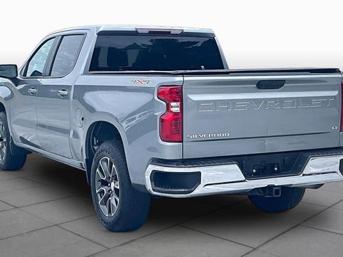 Used 2023 Chevrolet Silverado 1500 LT AWD/4WD image 12