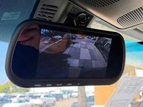 Used 2019 Mercedes-Benz Sprinter 144 image 24