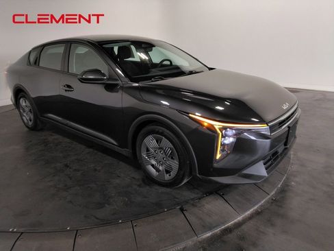 Used 2025 Kia K4 FWD image 8