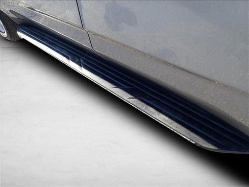 Used 2023 Chevrolet Tahoe LT image 8