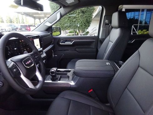 New 2026 GMC Sierra 1500 SLT w/ SLT Premium Package AWD/4WD image 15