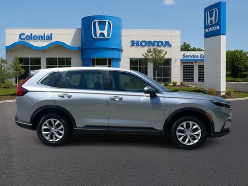 Used 2024 Honda CR-V LX image 8