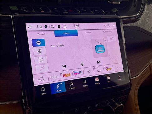 New 2025 Jeep Grand Cherokee L Summit image 13