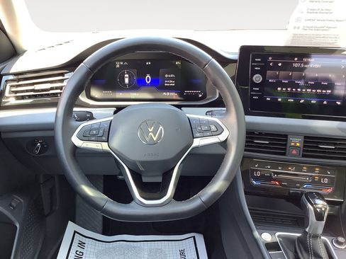 New 2025 Volkswagen Jetta SE image 15