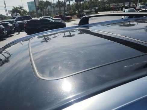 Used 2015 Toyota Highlander Limited image 5