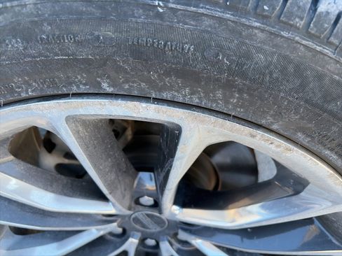 Used 2022 Jeep Wagoneer Series II w/ Premium Group I image 2