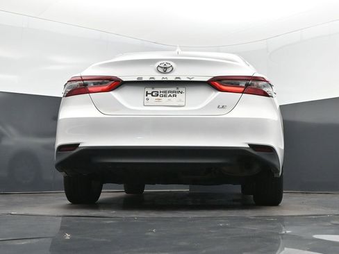 Used 2022 Toyota Camry LE image 42