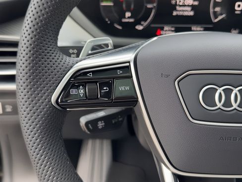 Used 2023 Audi e-tron GT Prestige w/ Prestige Package image 21