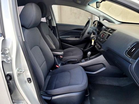 Used 2013 Kia Rio EX image 20