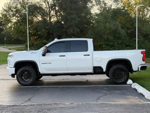 Used 2021 Chevrolet Silverado 2500 LTZ w/ LTZ Plus Package AWD/4WD image 4
