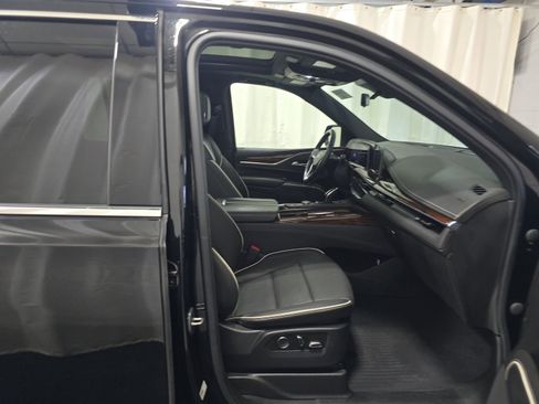 Used 2021 Cadillac Escalade Premium Luxury image 10