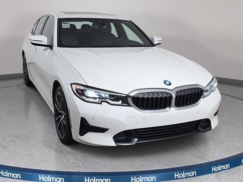 Used 2019 BMW 330i xDrive Sedan w/ Convenience Package AWD/4WD image 4