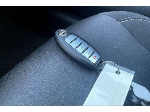 Used 2024 Nissan Altima 2.5 SV image 14